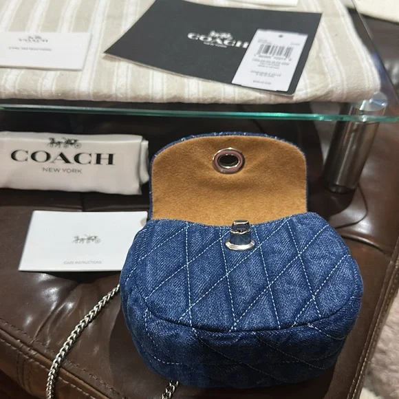 Authentic Coach Turnlock Card Case with Quilting & Silver-Toned Hardware, NWT - Picture 14 of 16